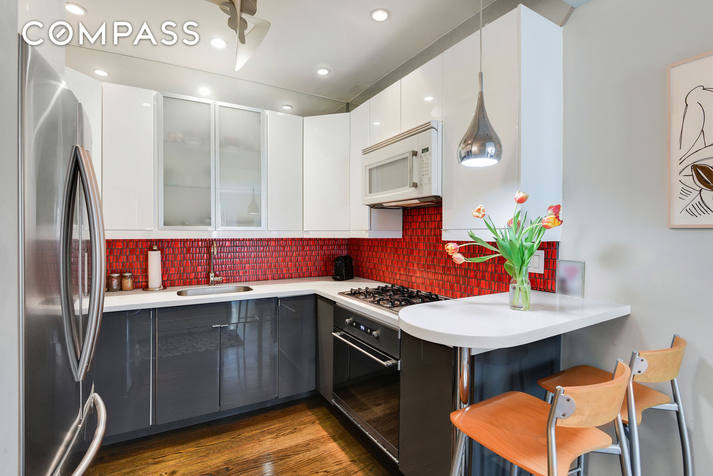 #6 photo, 253 W 16th Street, Chelsea , NY 10011