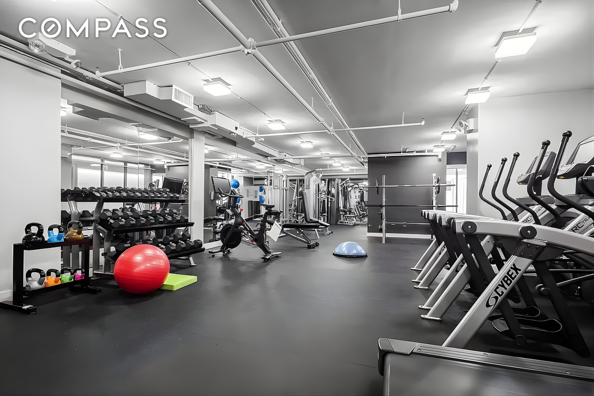 #18 photo, New York City, Upper West Side , NY 10025