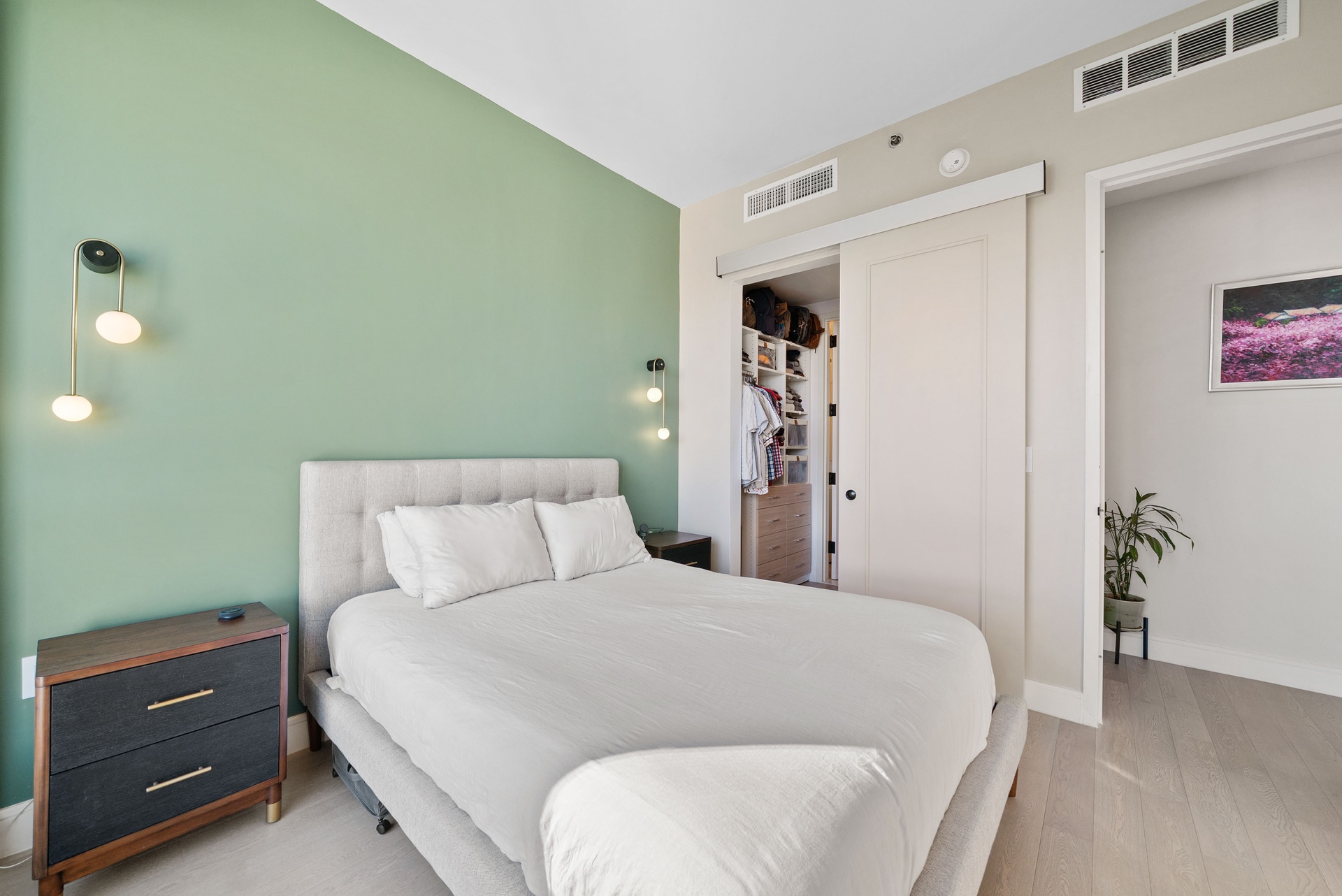 #16 photo, 22-43 Jackson Avenue, लॉन्ग आइलैंड सिटी Long Island City , NY 11101