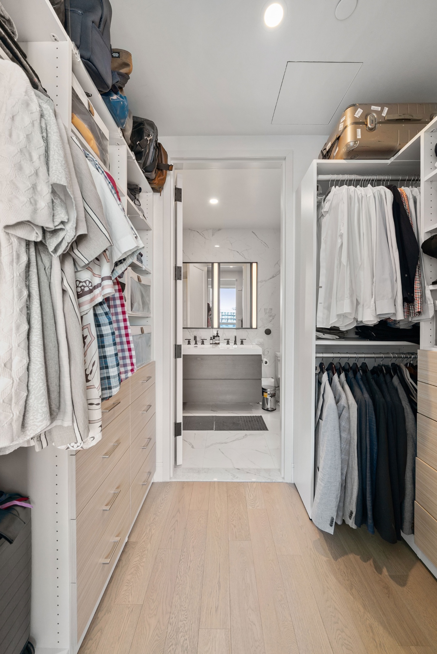 #17 photo, 22-43 Jackson Avenue, लॉन्ग आइलैंड सिटी Long Island City , NY 11101