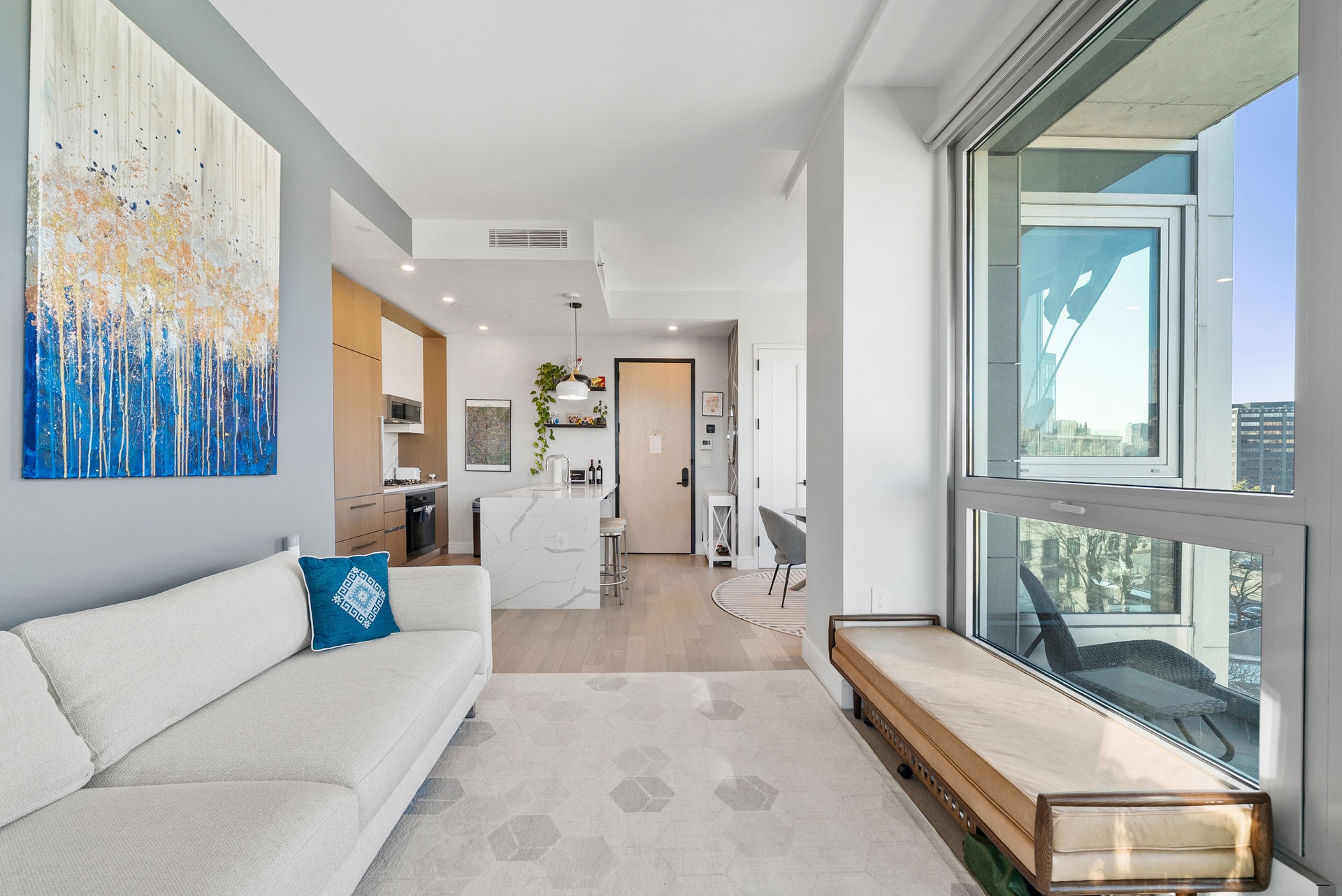 #5 photo, 22-43 Jackson Avenue, लॉन्ग आइलैंड सिटी Long Island City , NY 11101