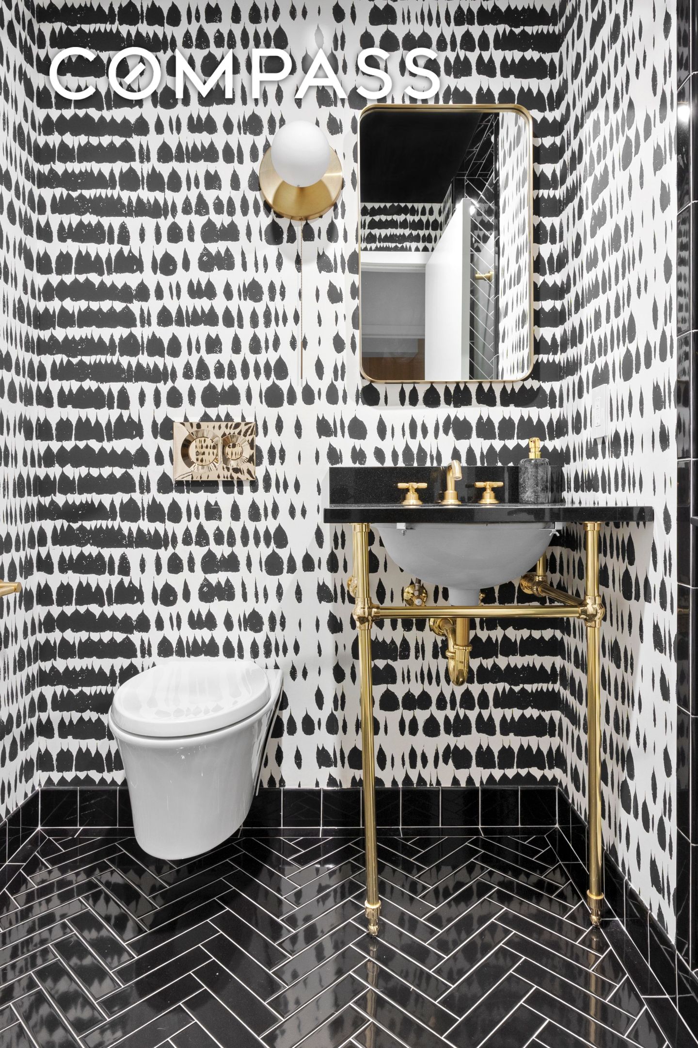 #11 photo, 116 W 22nd Street, Chelsea , NY 10011