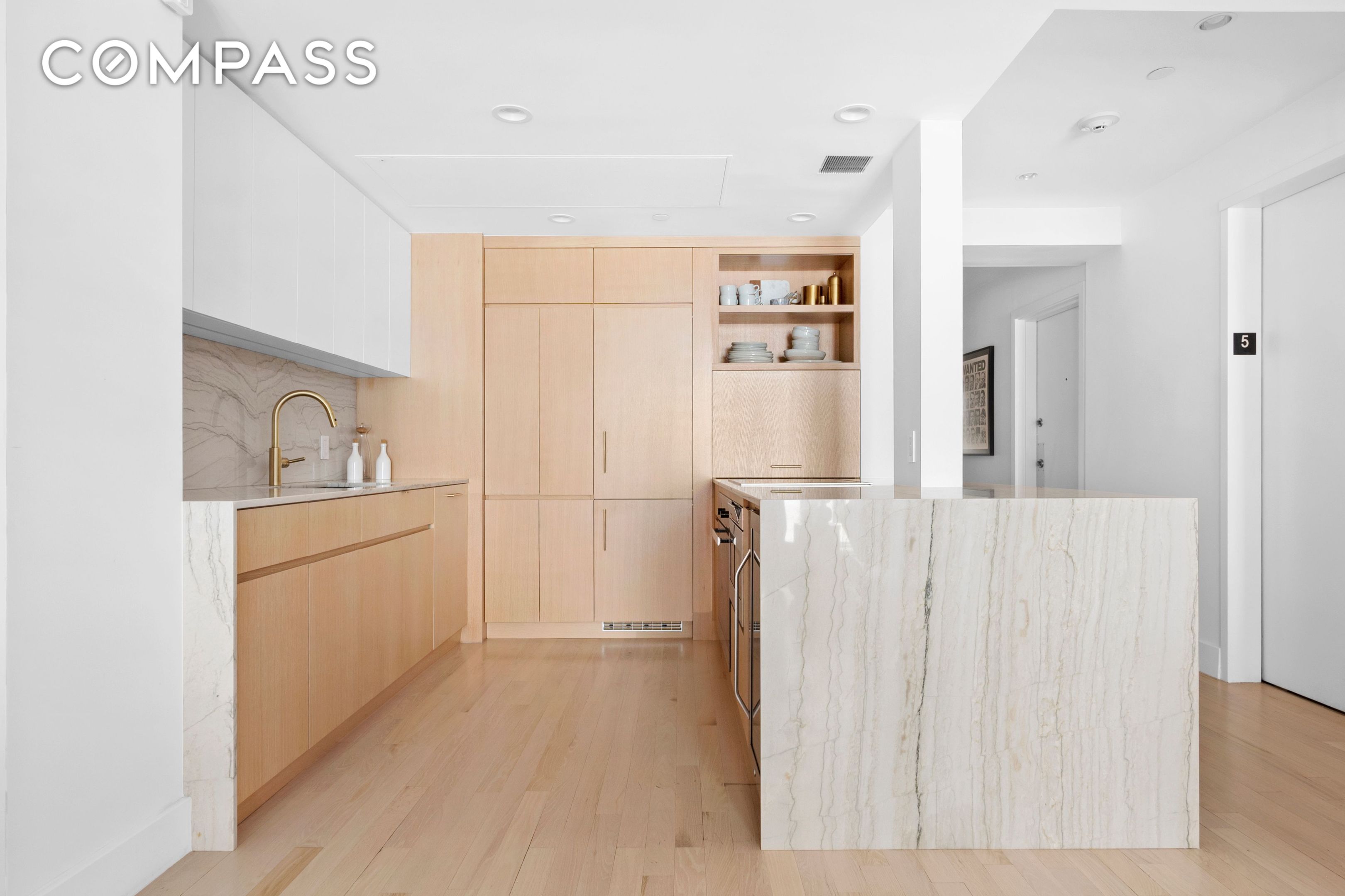 #6 photo, 116 W 22nd Street, Chelsea , NY 10011