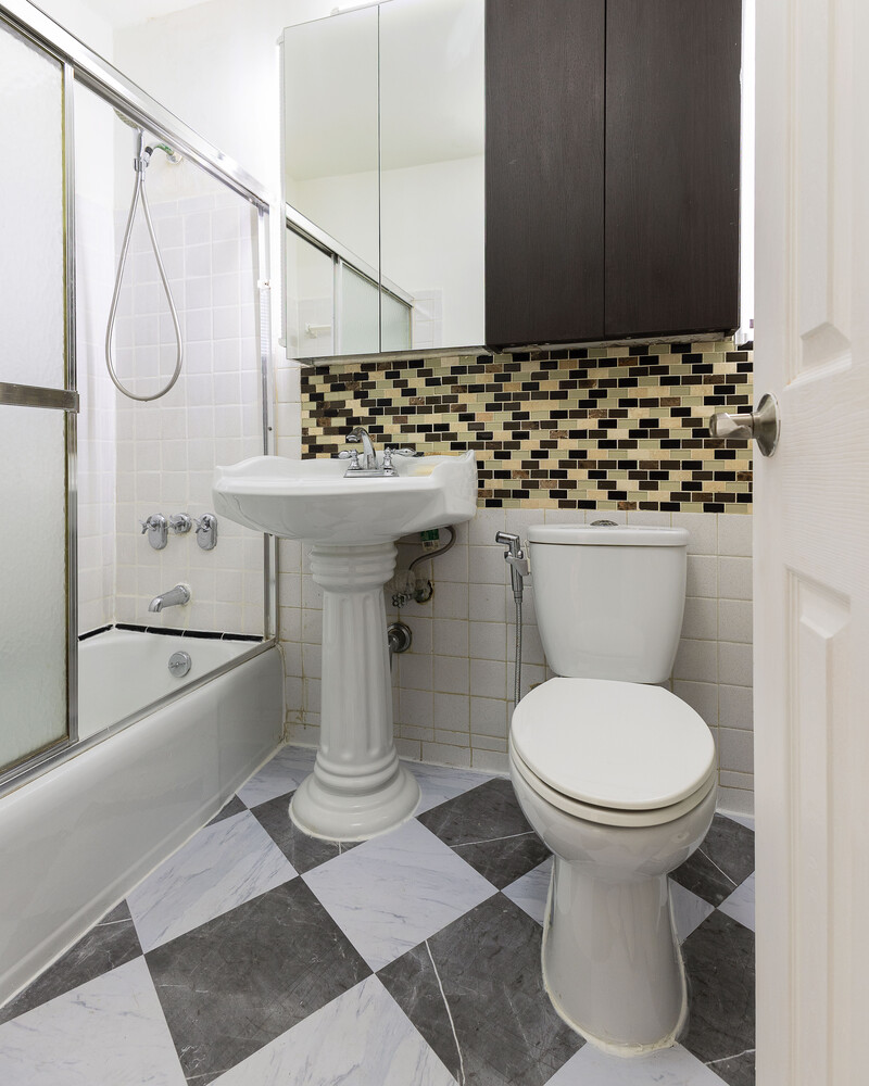 #13 photo, 601 SURF Avenue, Coney Island , NY 11224