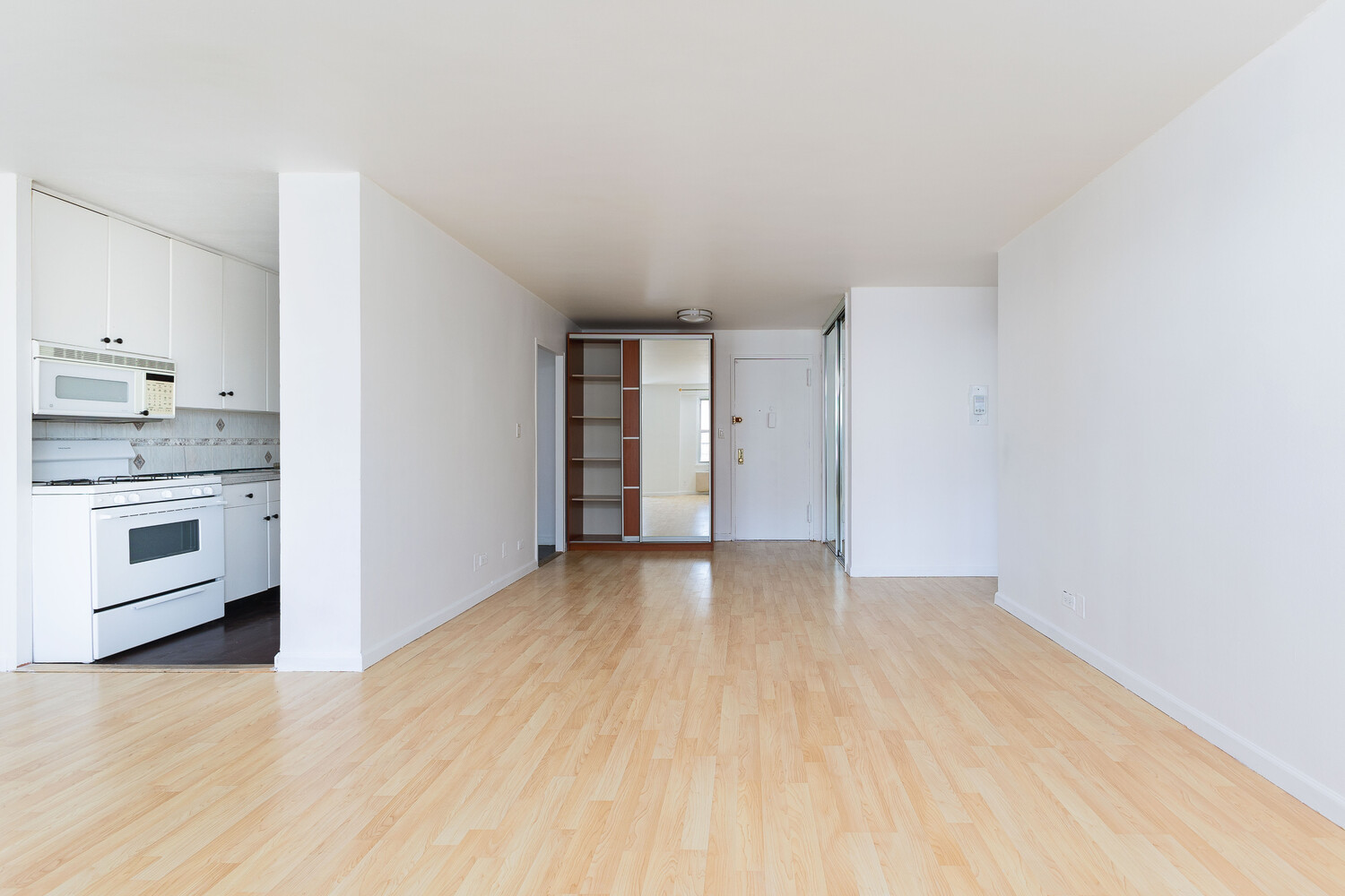 #4 photo, 601 SURF Avenue, Coney Island , NY 11224