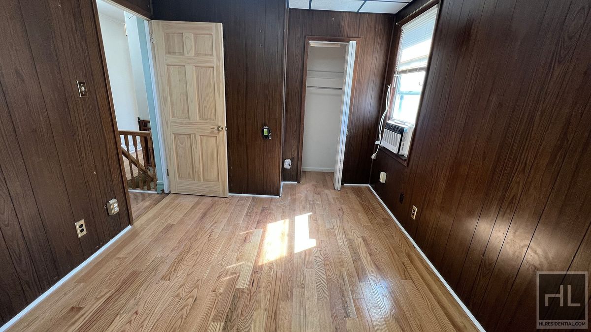 #10 photo, 1800 E 52nd Street, Flatlands , NY 11234