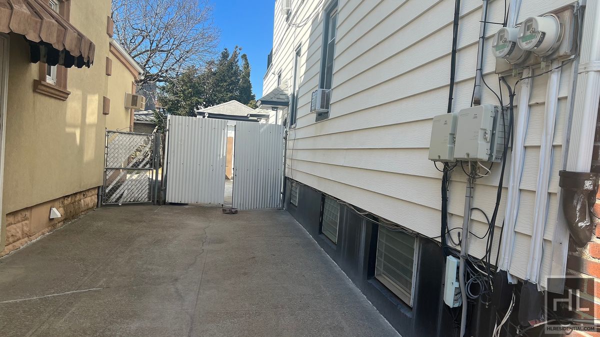 #16 photo, 1800 E 52nd Street, Flatlands , NY 11234