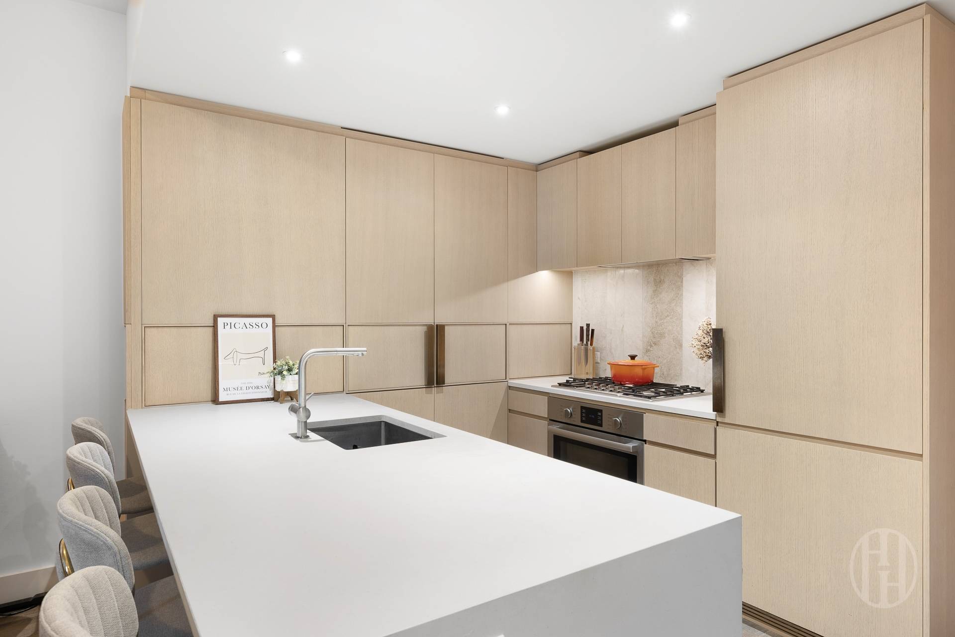 #8 photo, 10 Nevins Street, Downtown Brooklyn , NY 11217