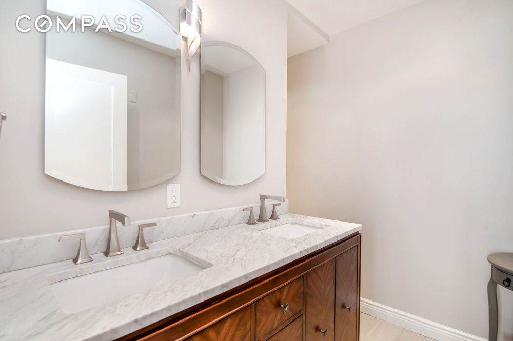 #11 photo, 310 E 46th Street, Midtown East , NY 10017