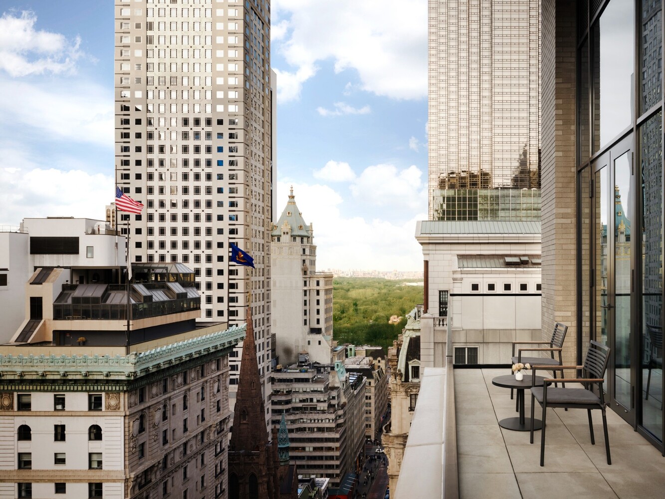 #13 photo, 685 5TH Avenue, Midtown East , NY 10022