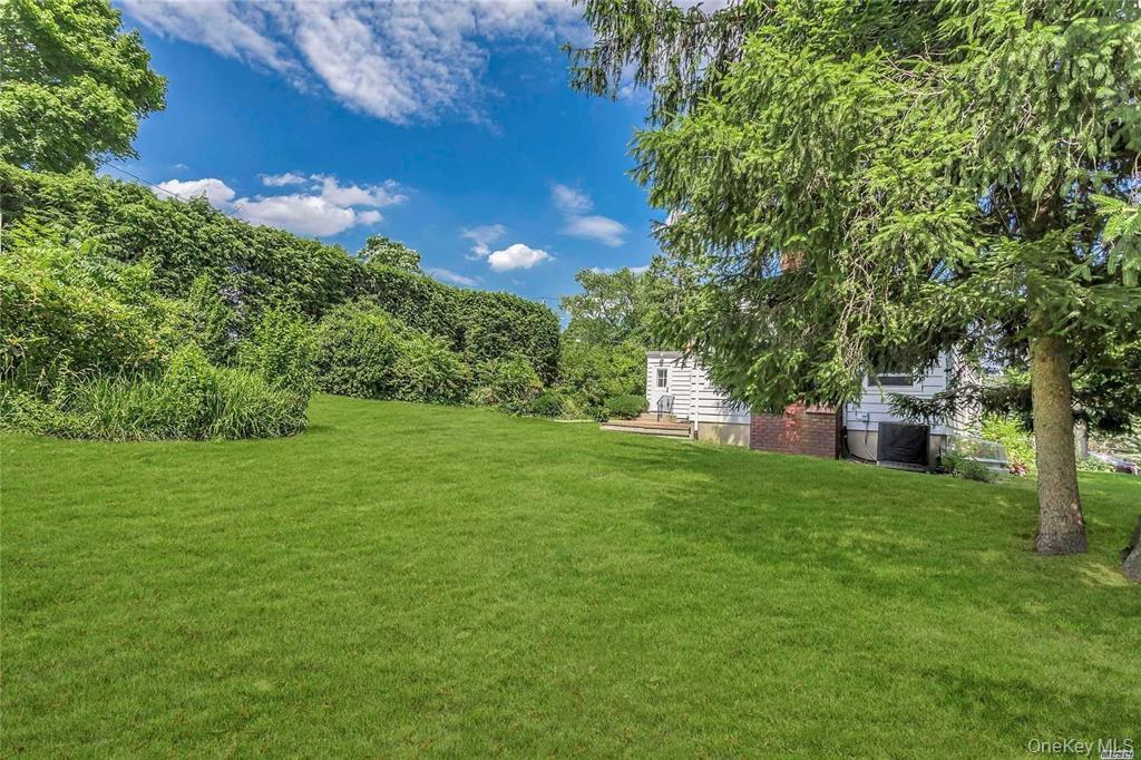 #15 photo, 25 Valentine Avenue, Саффолк ‖ Huntington , NY 11743