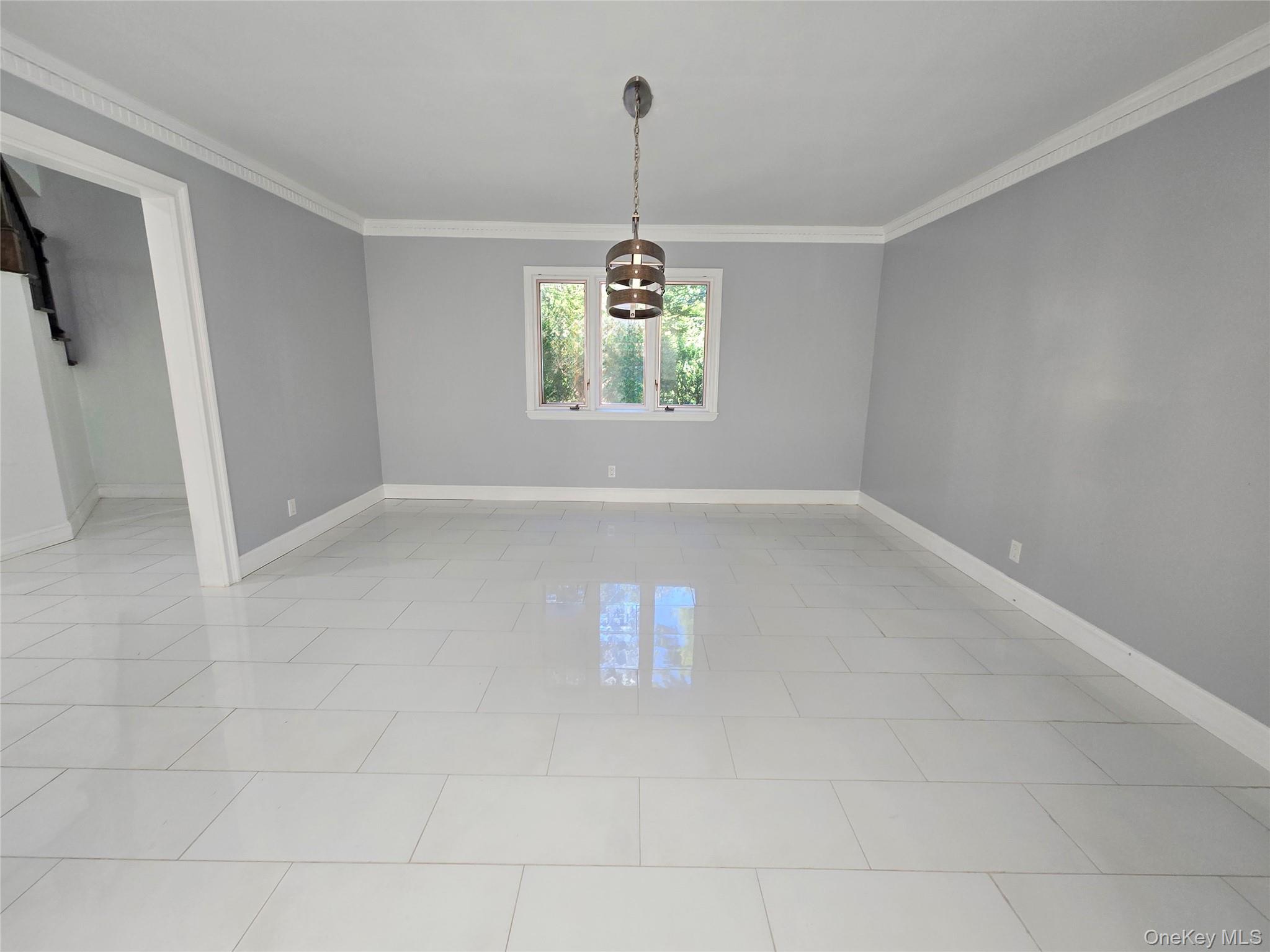 #16 photo, 32 Valley Road, Old Westbury , NY 11568