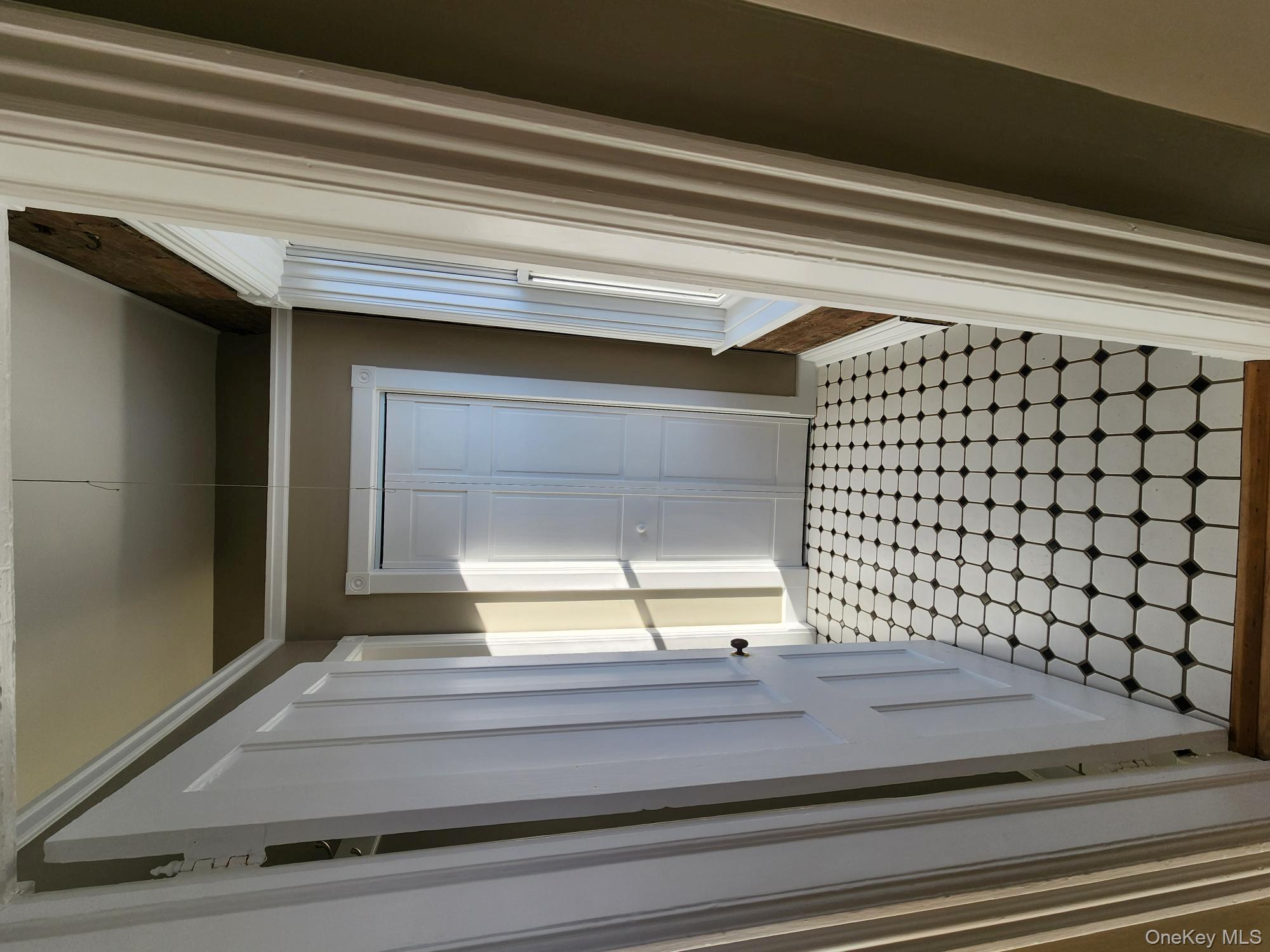 #13 photo, 1 Shatzell Avenue, Rhinecliff , NY 12574