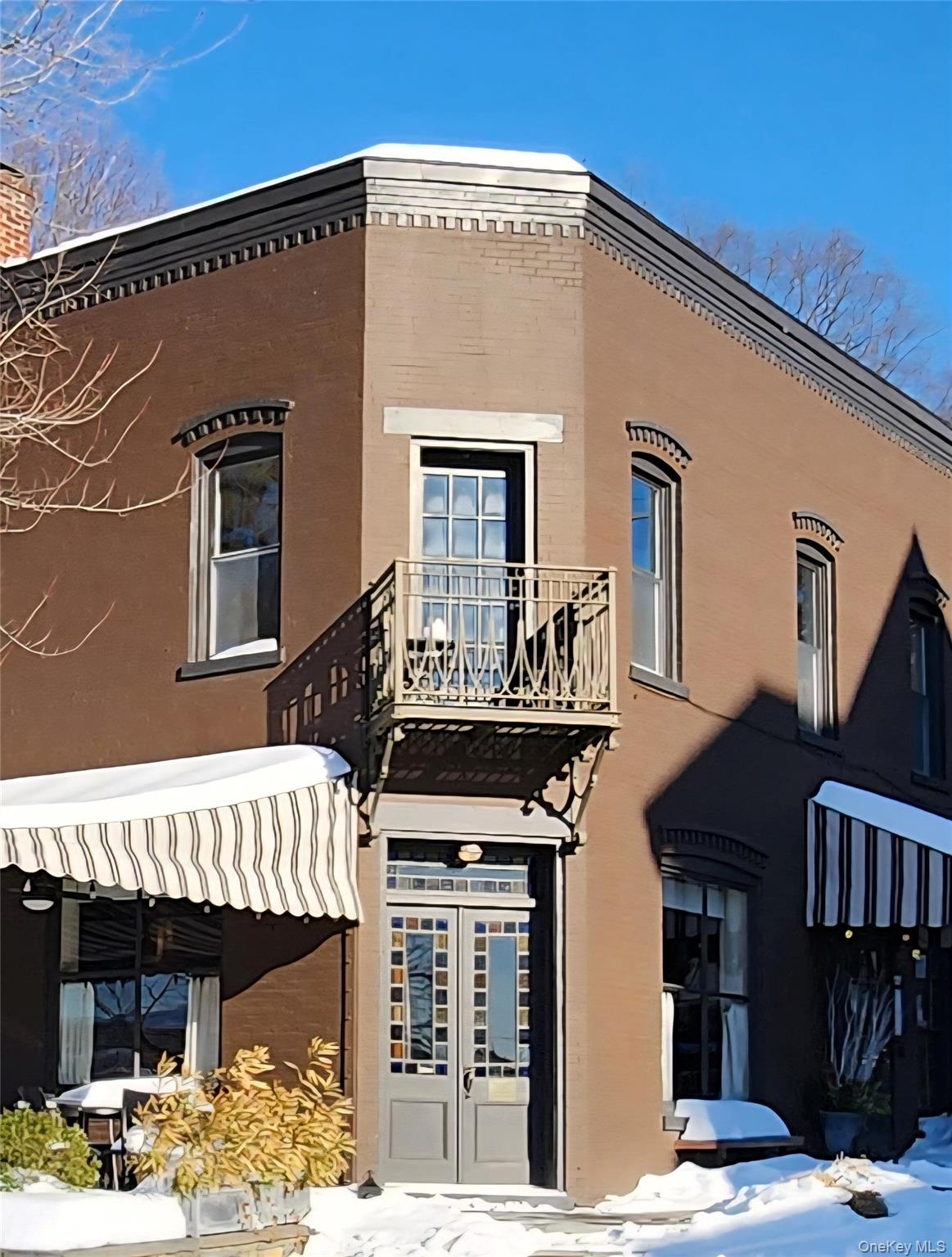 #2 photo, 1 Shatzell Avenue, Rhinecliff , NY 12574