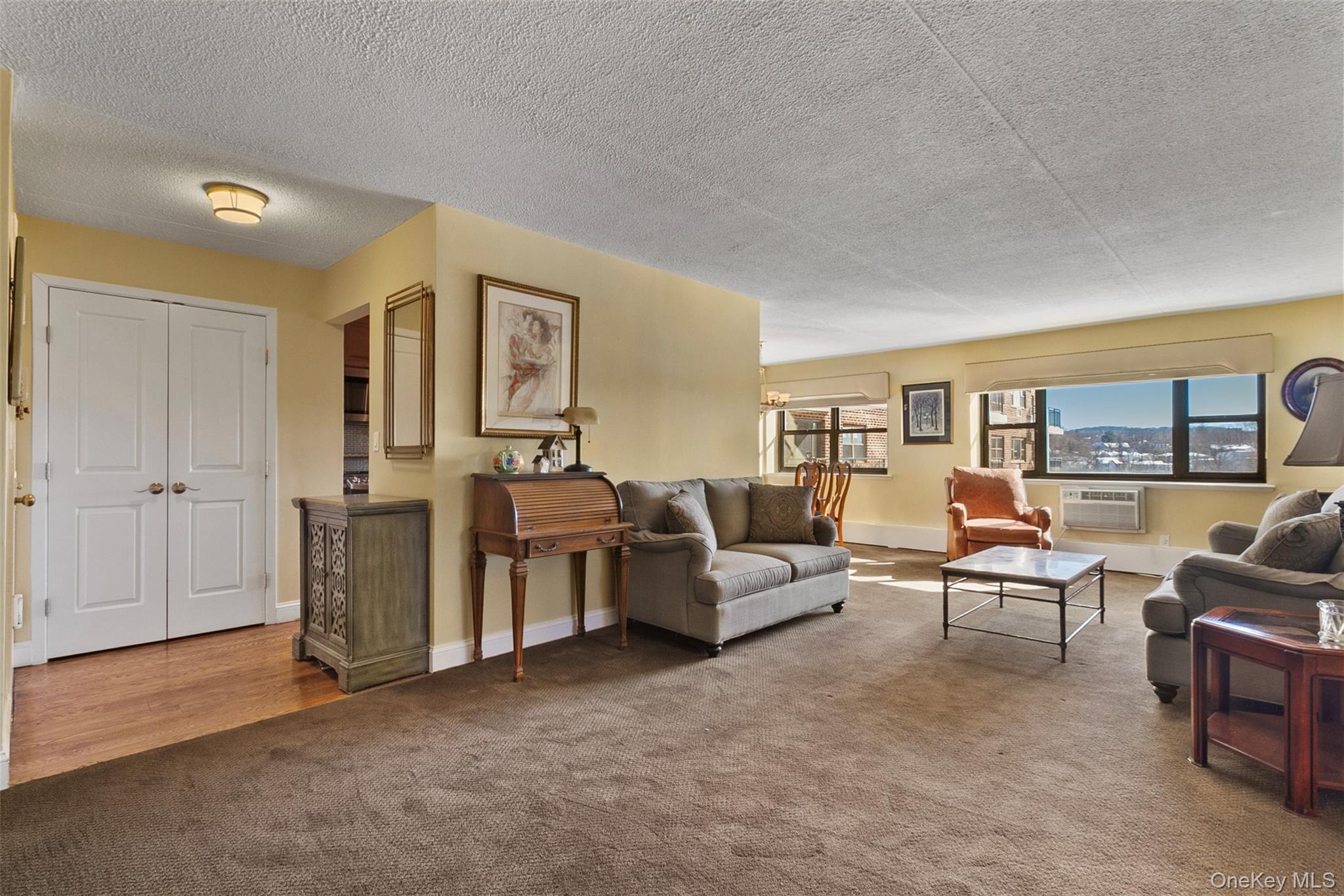 #6 photo, 100 Diplomat Drive, Mount Kisco , NY 10549