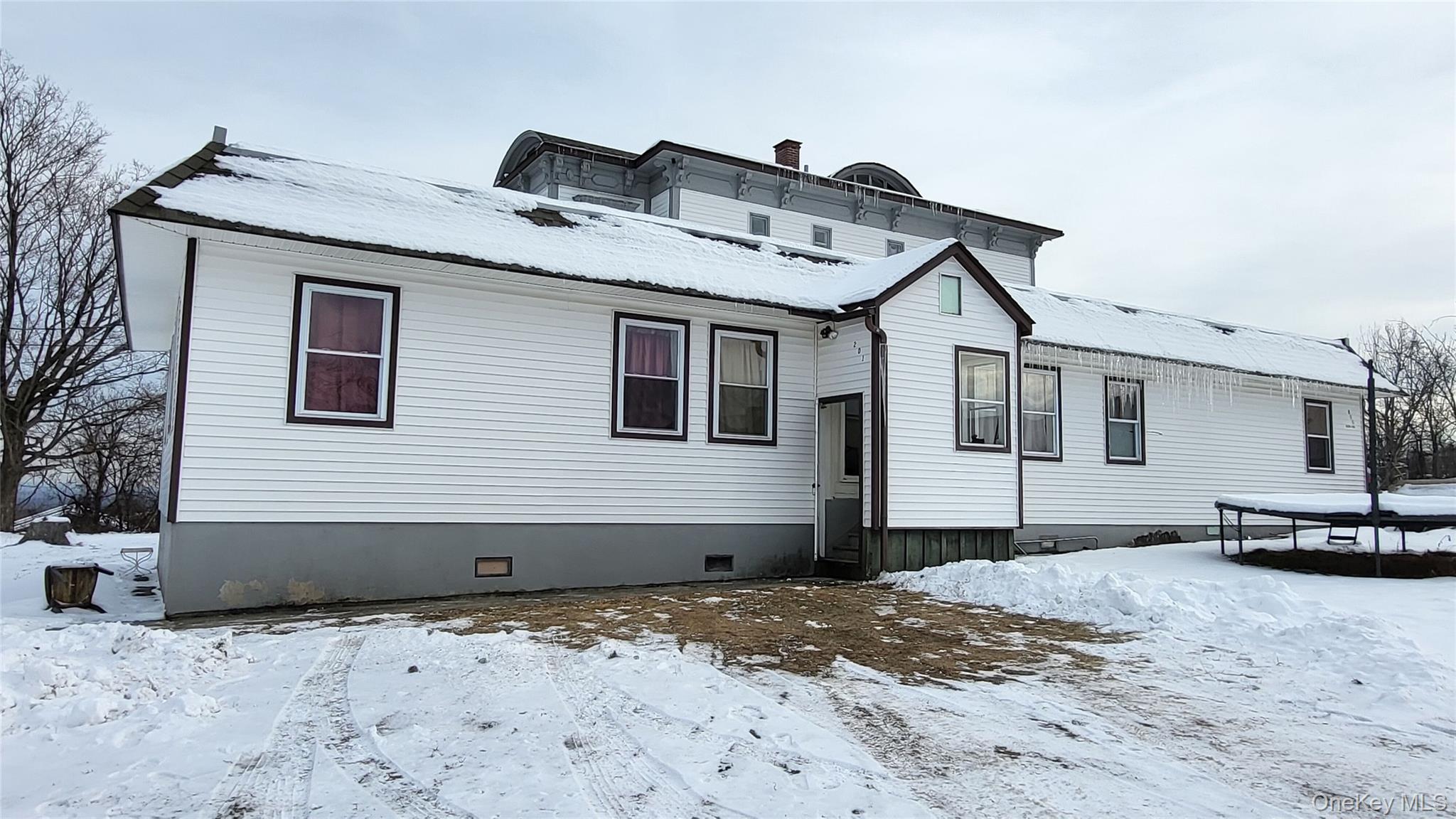 #3 photo, 1 Mills Place, Milton , NY 12547