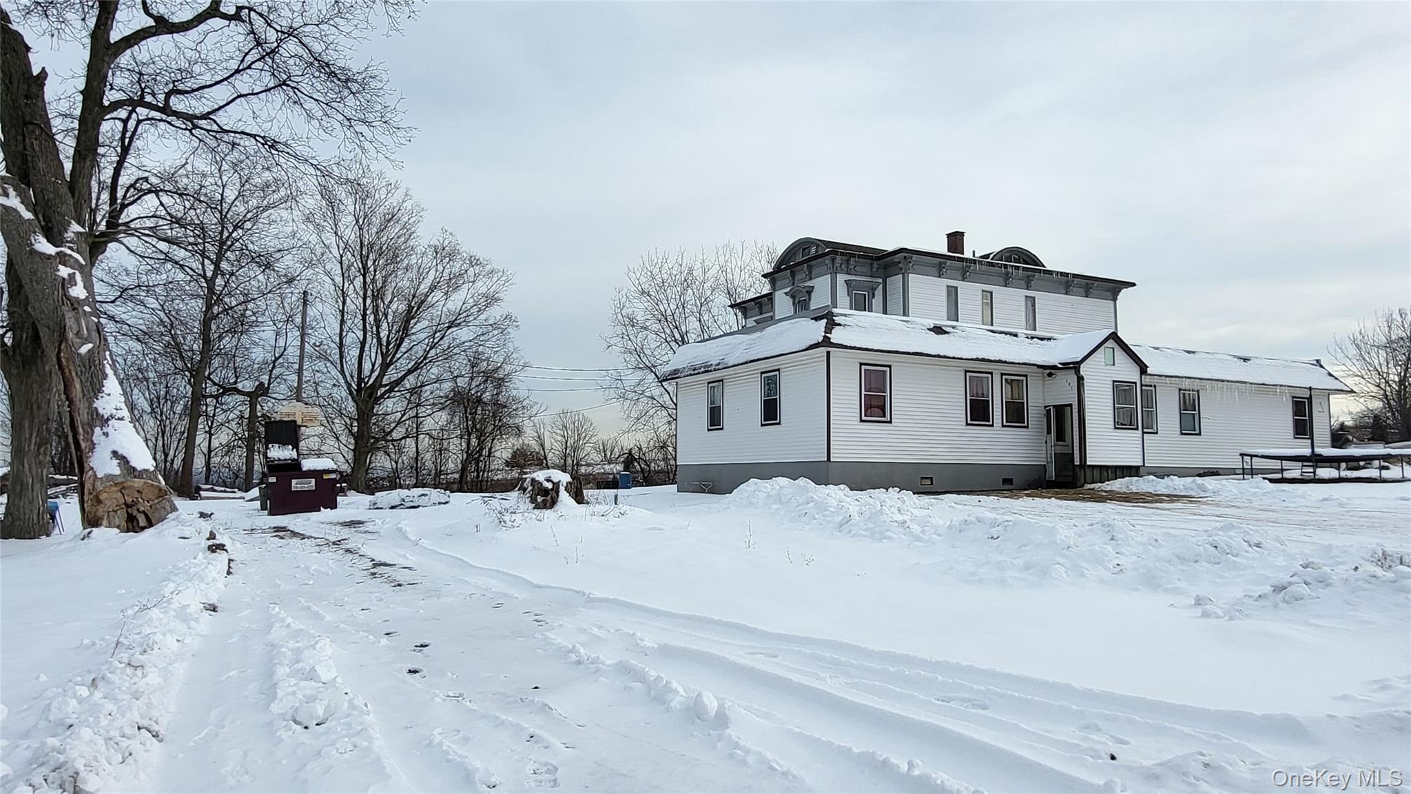 #8 photo, 1 Mills Place, Milton , NY 12547