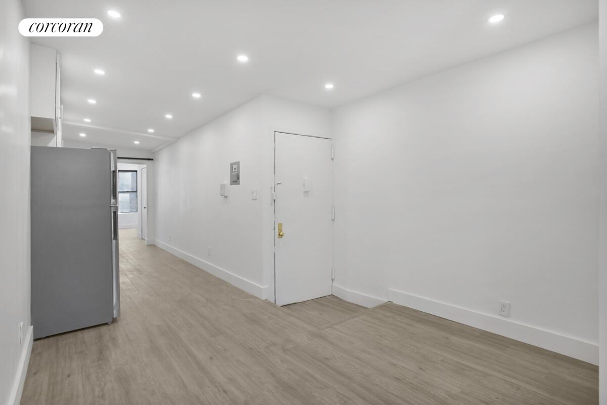 #16 photo, New York City, East Village , NY 10009