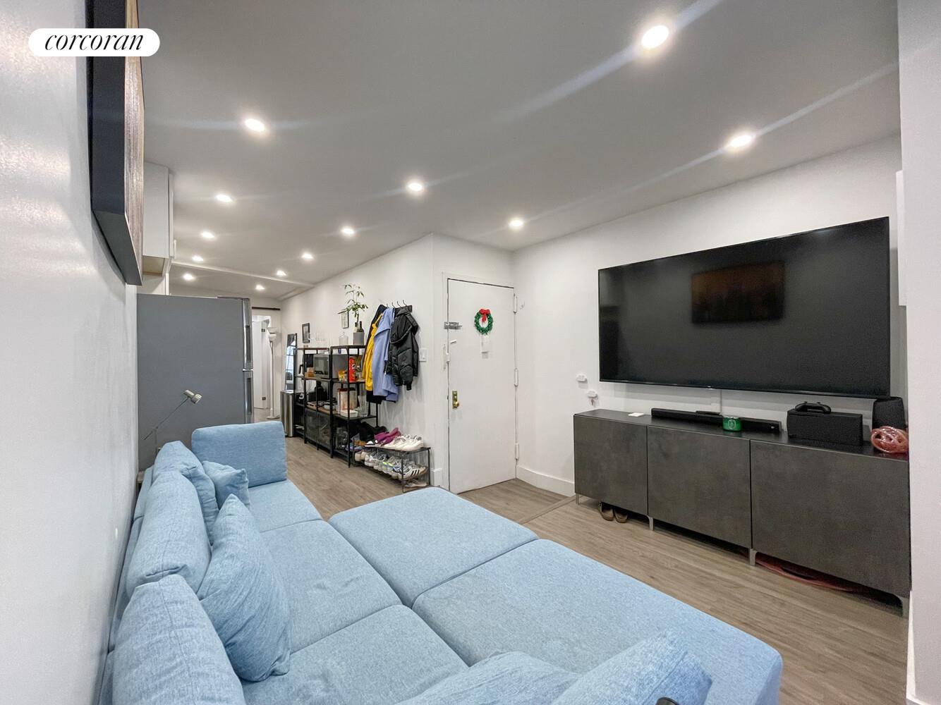 #17 photo, New York City, East Village , NY 10009