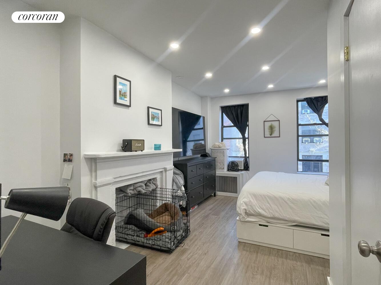 #5 photo, New York City, East Village , NY 10009