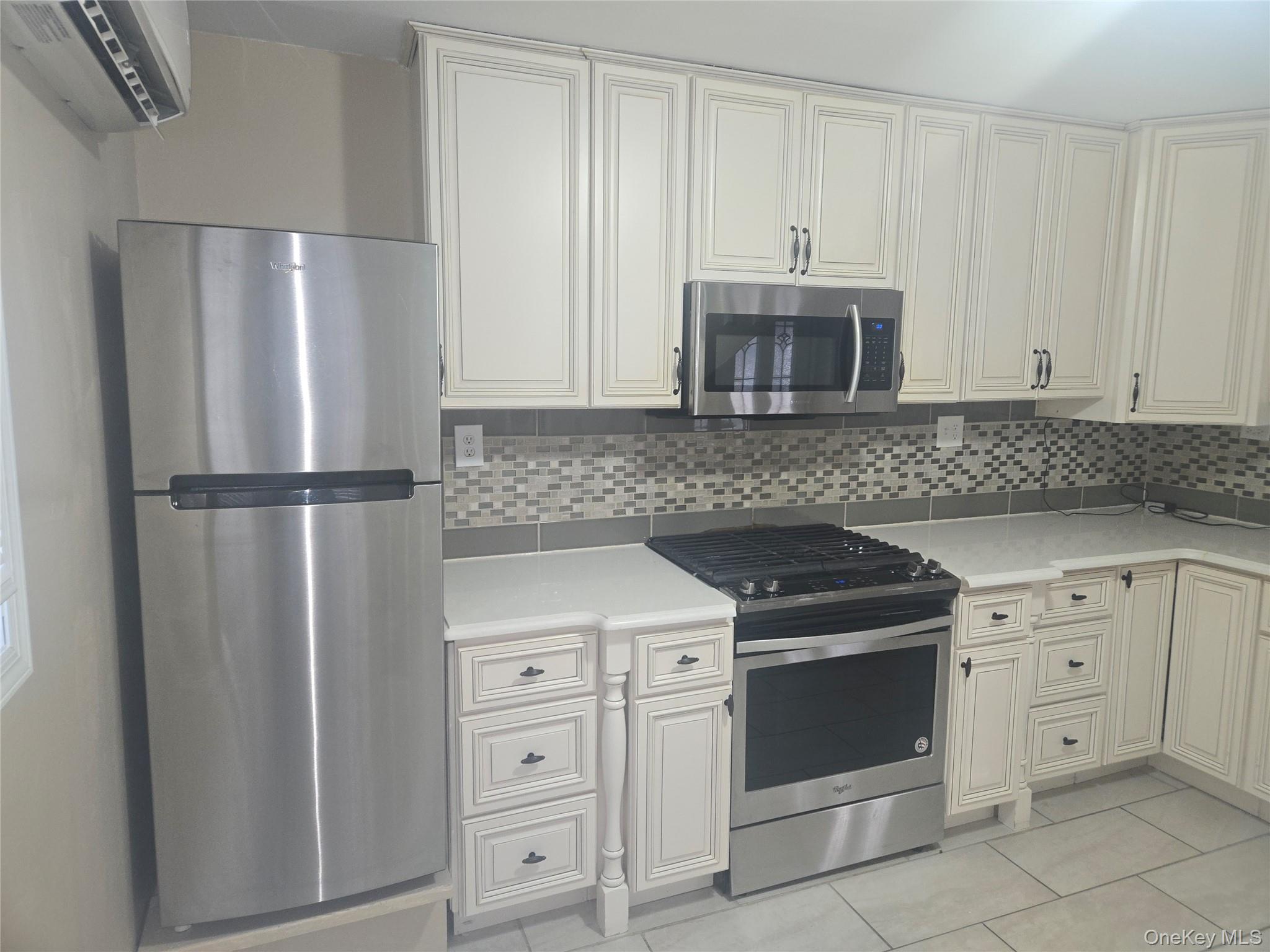 #4 photo, 19 Cardinal Lane, East Islip , NY 11730