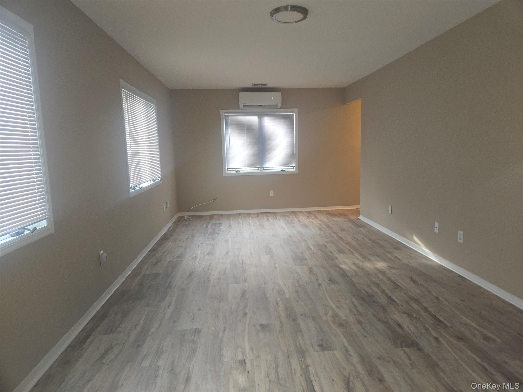 #8 photo, 19 Cardinal Lane, East Islip , NY 11730