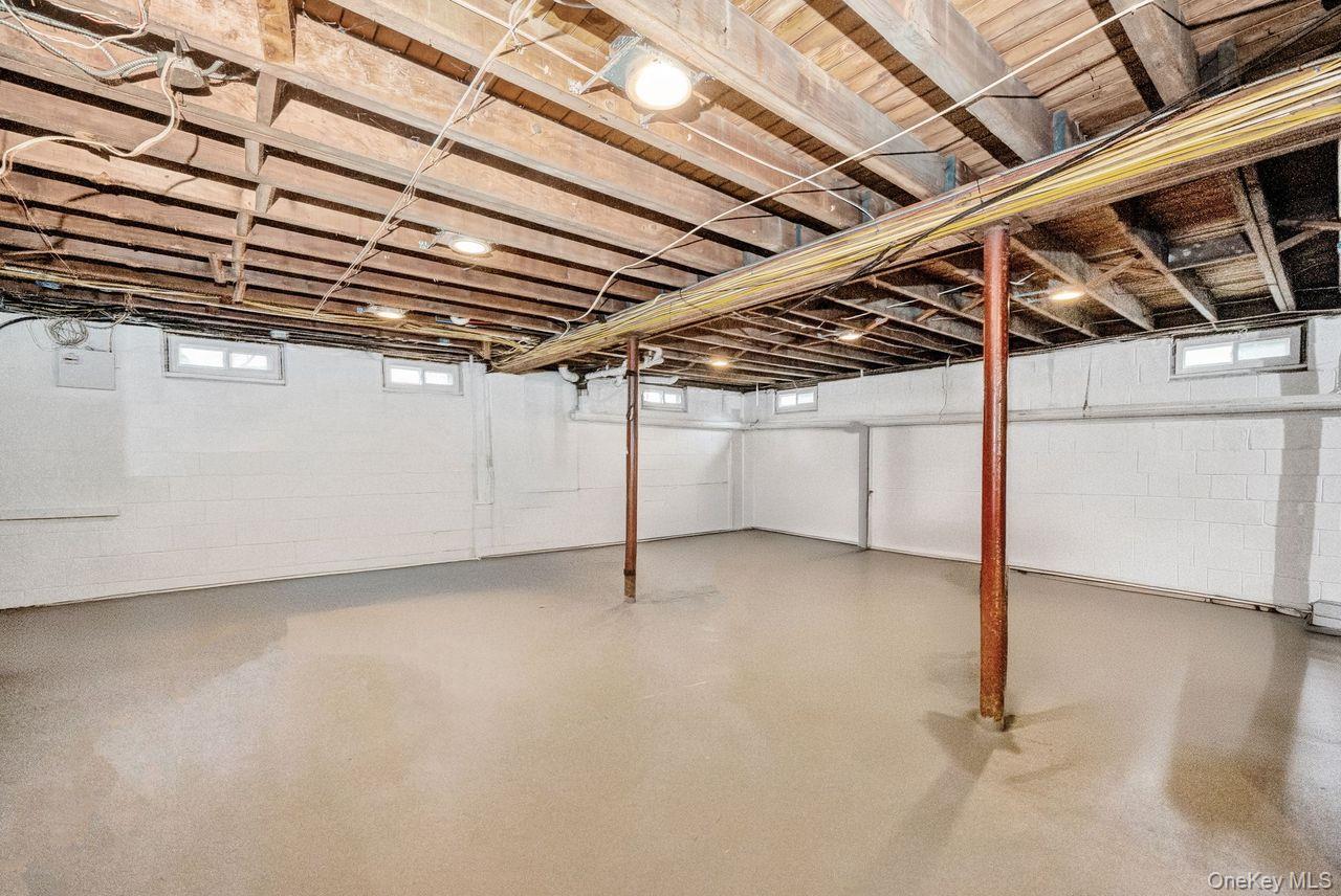 #16 photo, 22 Wiggins Street, Ronkonkoma , NY 11779