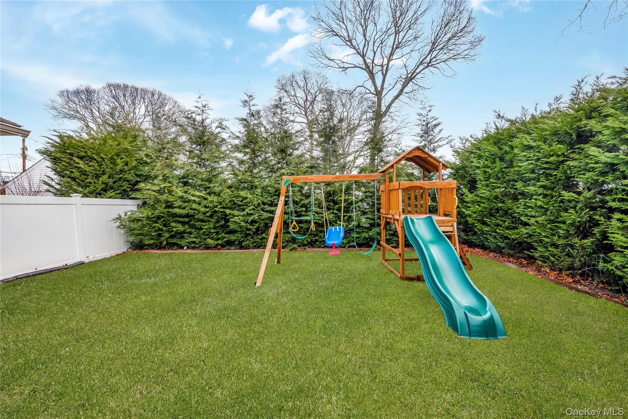 #20 photo, 22 Wiggins Street, Ronkonkoma , NY 11779