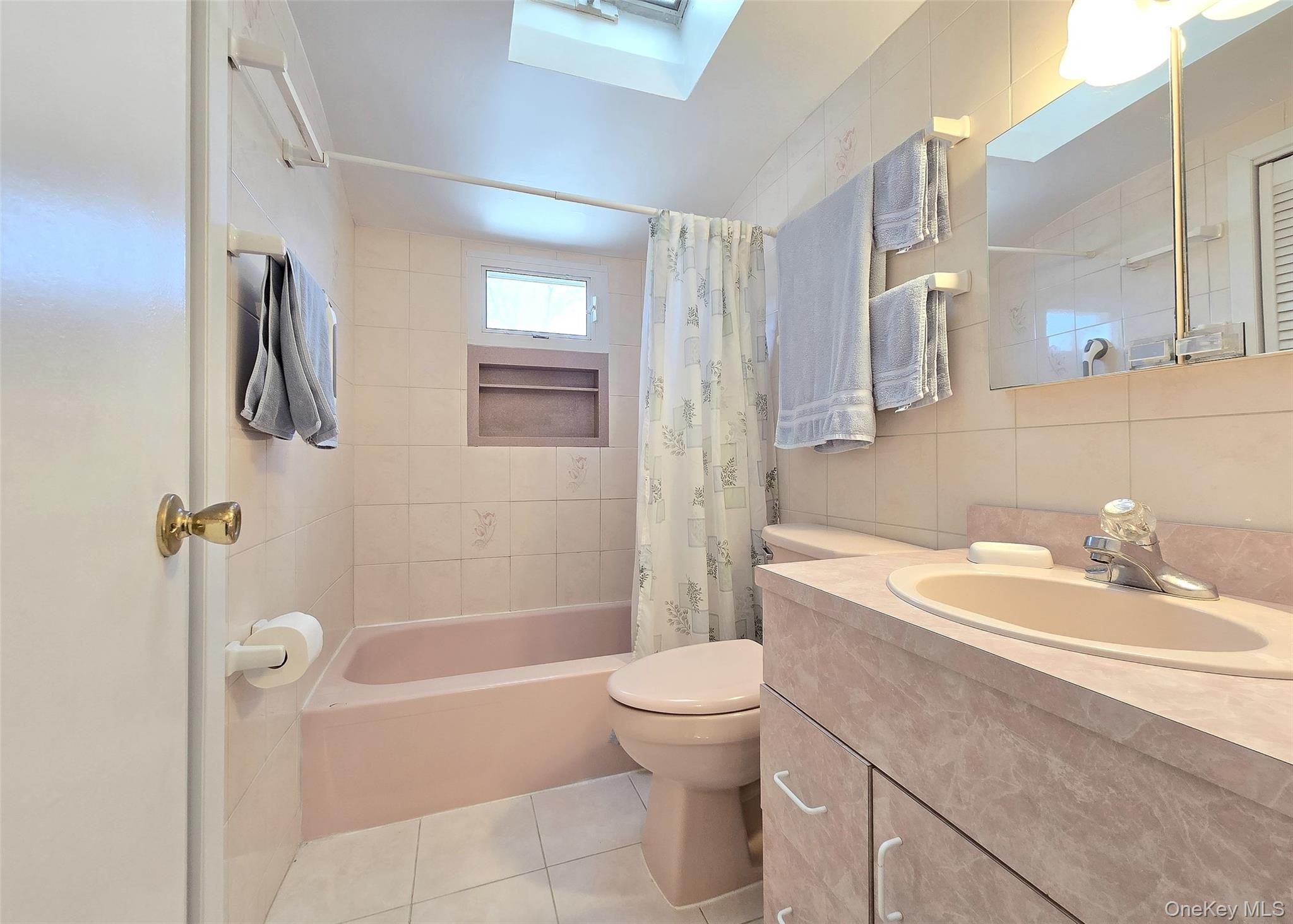 #16 photo, 15 Mountain Street, Ronkonkoma , NY 11779