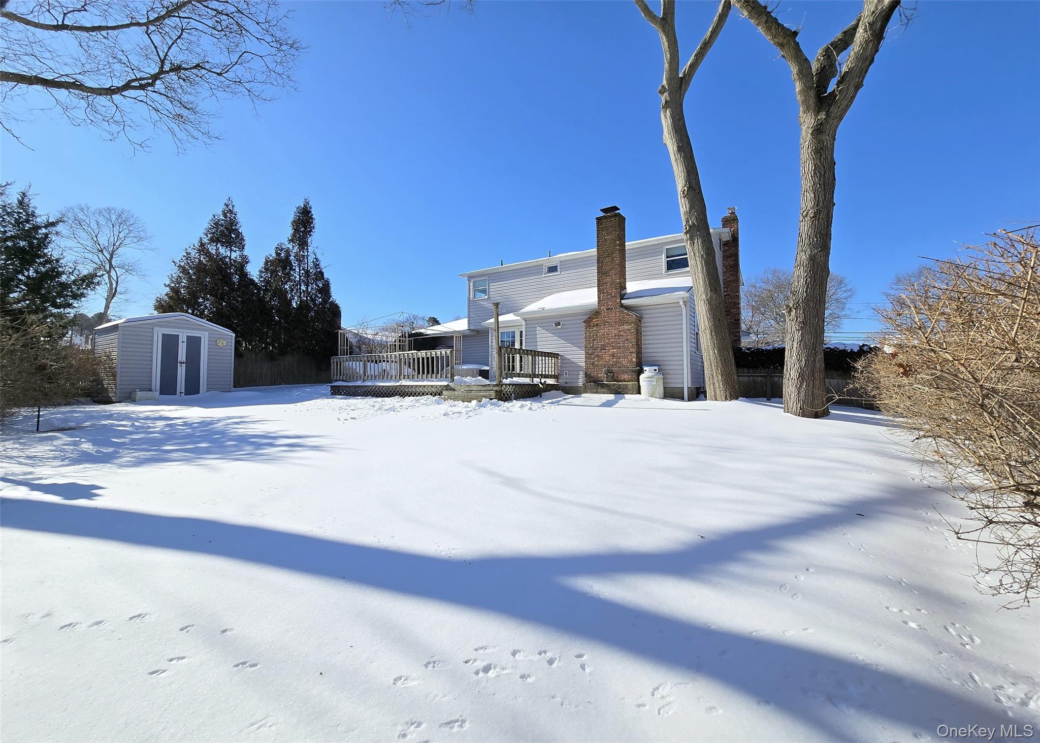 #19 photo, 15 Mountain Street, Ronkonkoma , NY 11779