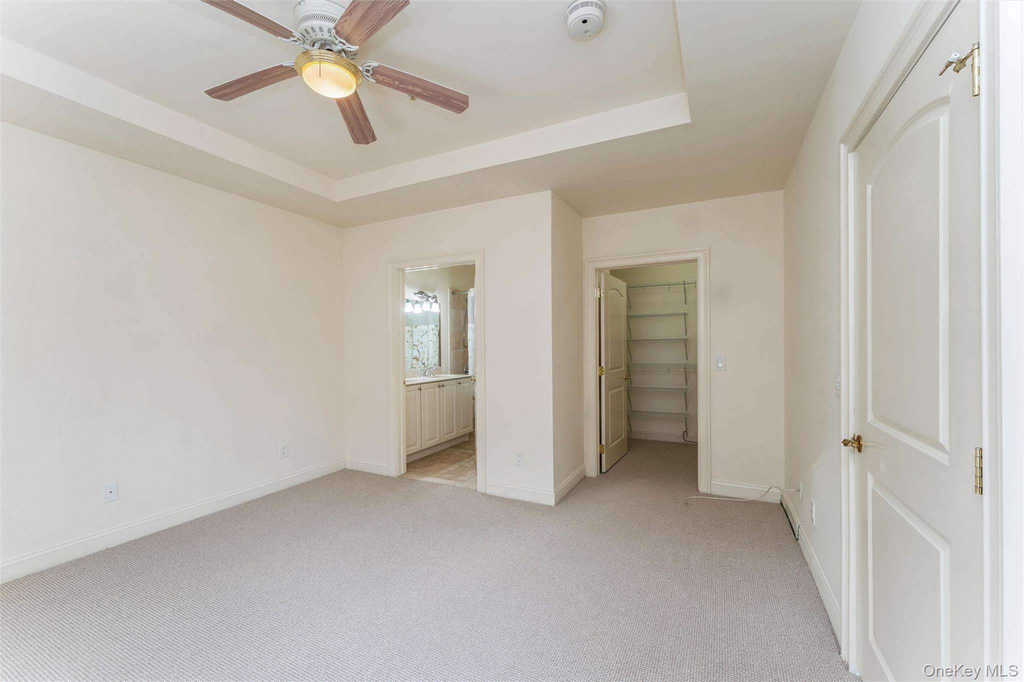 #12 photo, 420 Pacing Way, Westbury , NY 11590