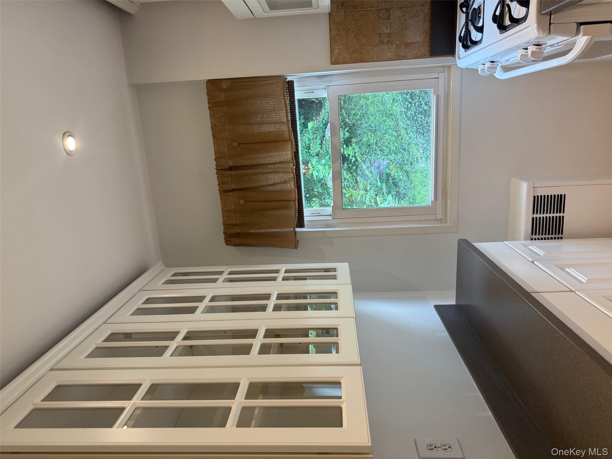 #5 photo, 103 Wiltshire Road, Scarsdale , NY 10583