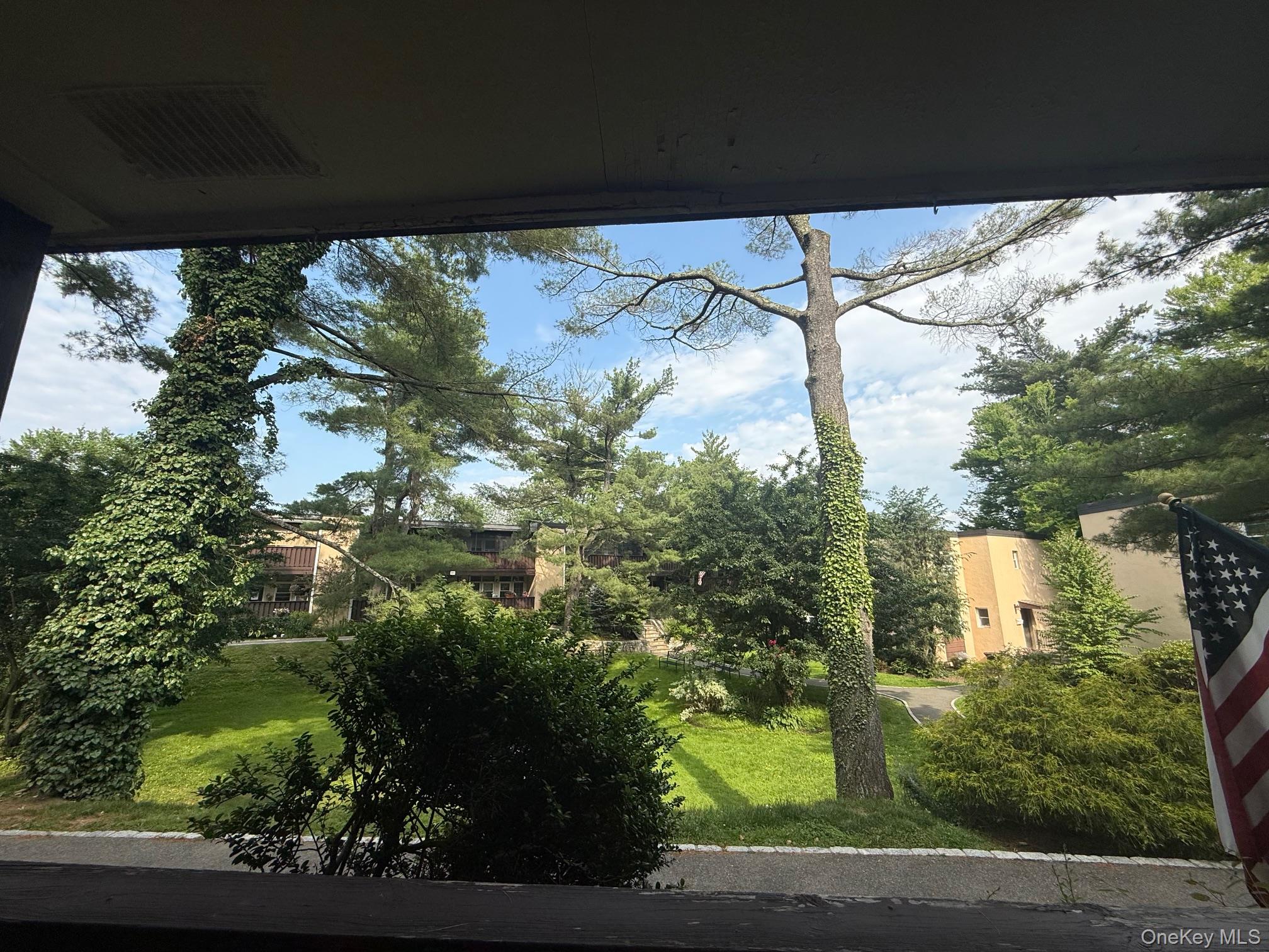 #8 photo, 103 Wiltshire Road, Scarsdale , NY 10583