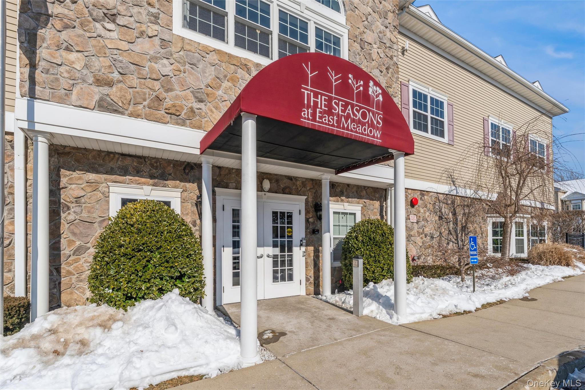 #19 photo, 169 Spring Drive, 長島 East Meadow , NY 11554