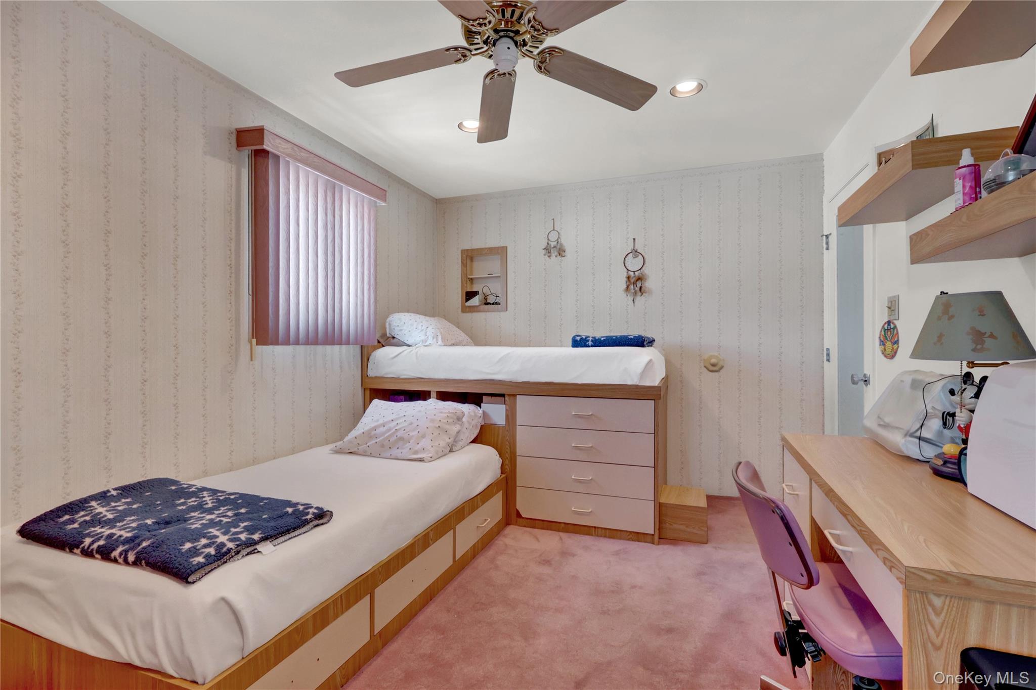 #13 photo, 98 Kingsland Avenue, West Islip , NY 11795