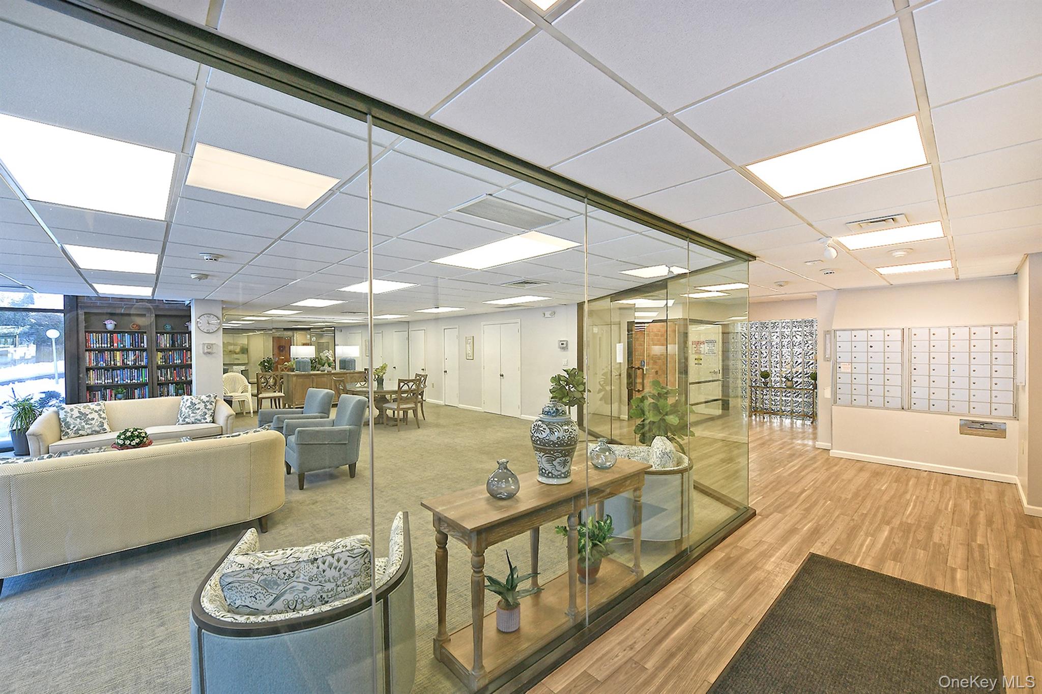 #17 photo, 800 Willis Avenue, Albertson , NY 11507