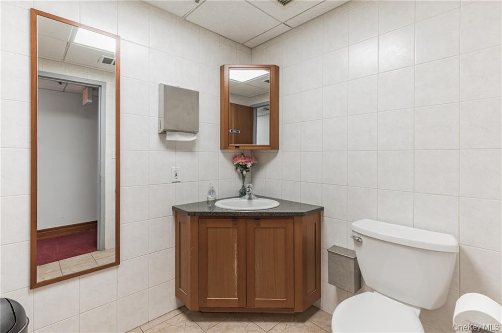 #7 photo, 301 Old Tarrytown Road, White Plains , NY 10603