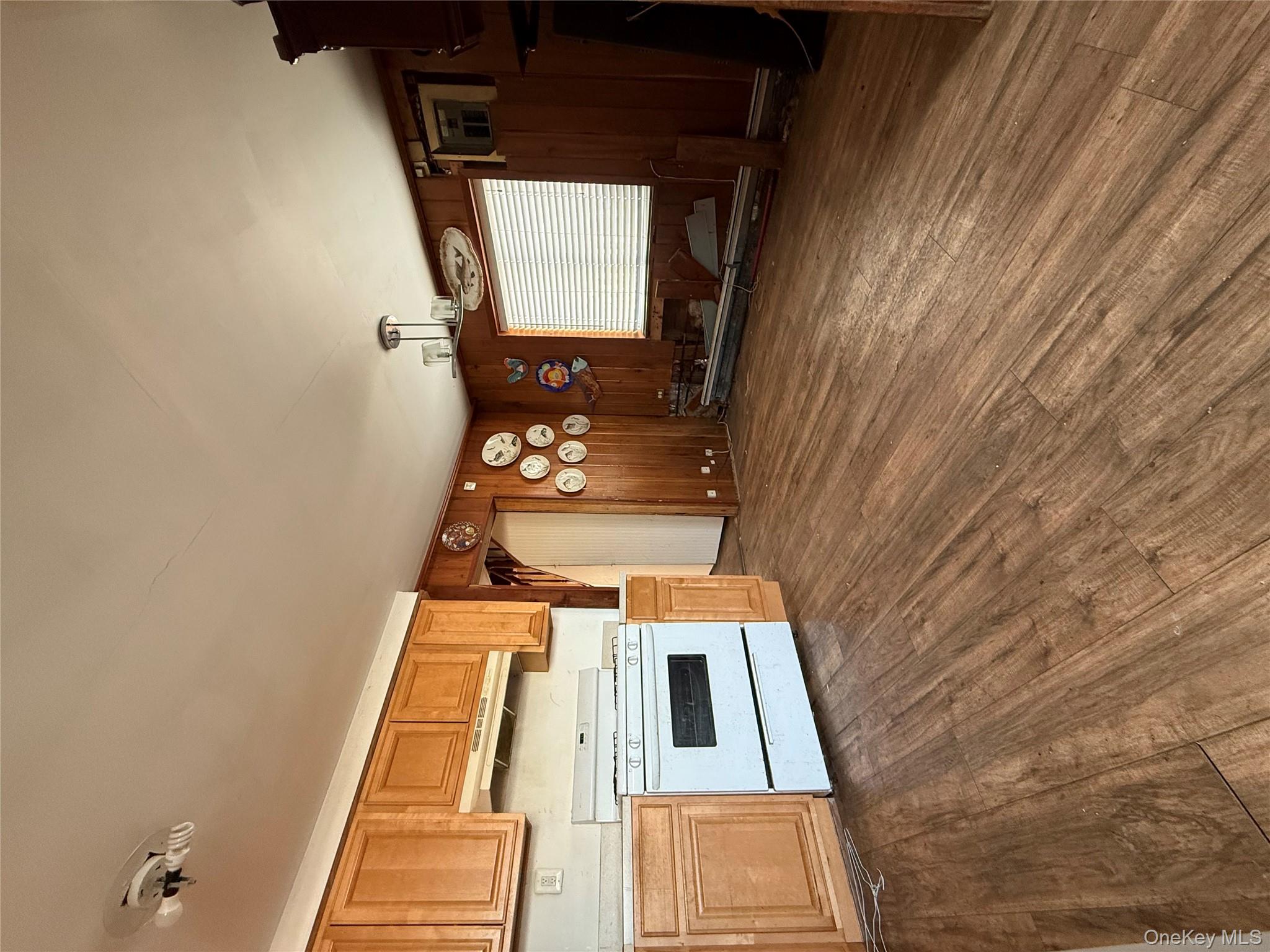 #3 photo, 5 Bayview Avenue, Howard Beach , NY 11414