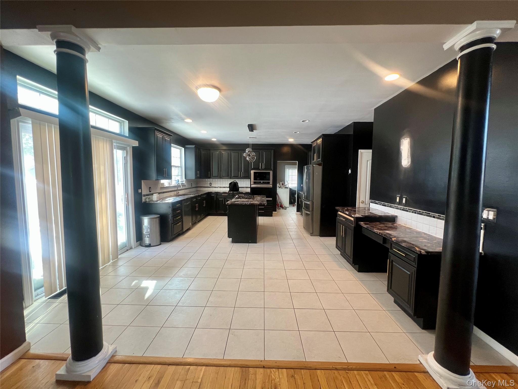 #10 photo, 39 Independence Way, מחוז סאפוק Miller Place , NY 11764