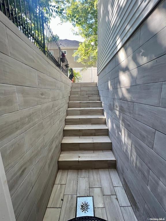 #11 photo, 39 Independence Way, מחוז סאפוק Miller Place , NY 11764