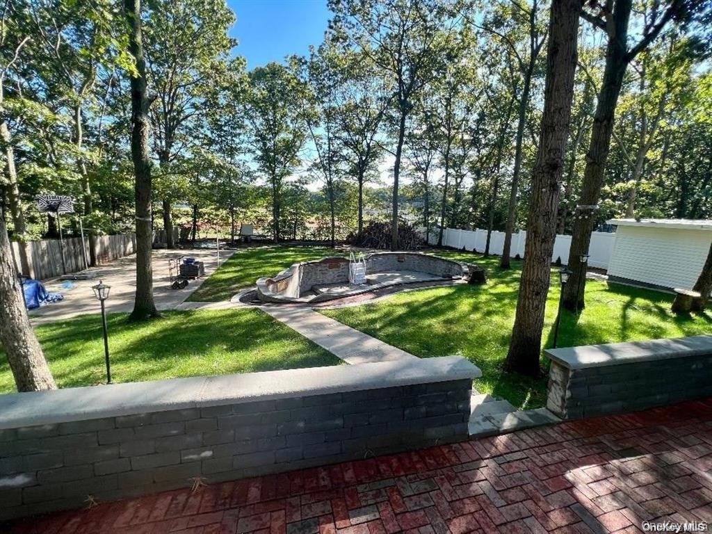 #5 photo, 39 Independence Way, מחוז סאפוק Miller Place , NY 11764