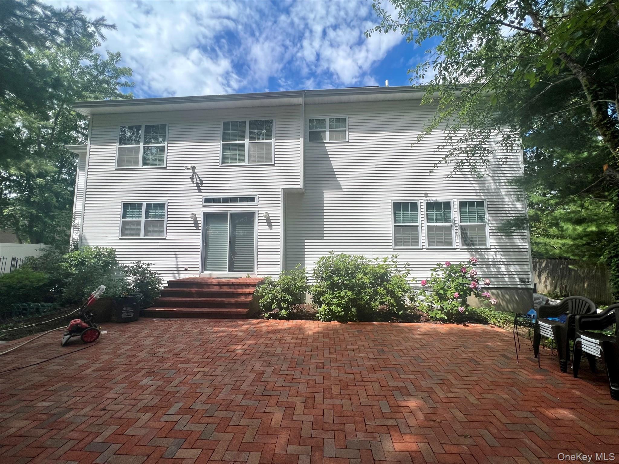 #6 photo, 39 Independence Way, מחוז סאפוק Miller Place , NY 11764