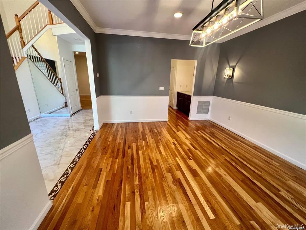 #9 photo, 39 Independence Way, מחוז סאפוק Miller Place , NY 11764