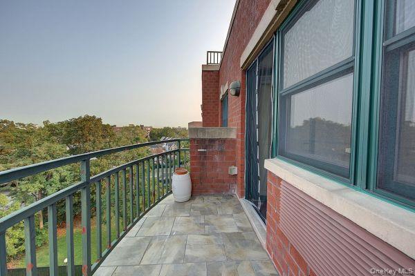 #11 photo, 143-41 84 Drive, Briarwood , NY 11435