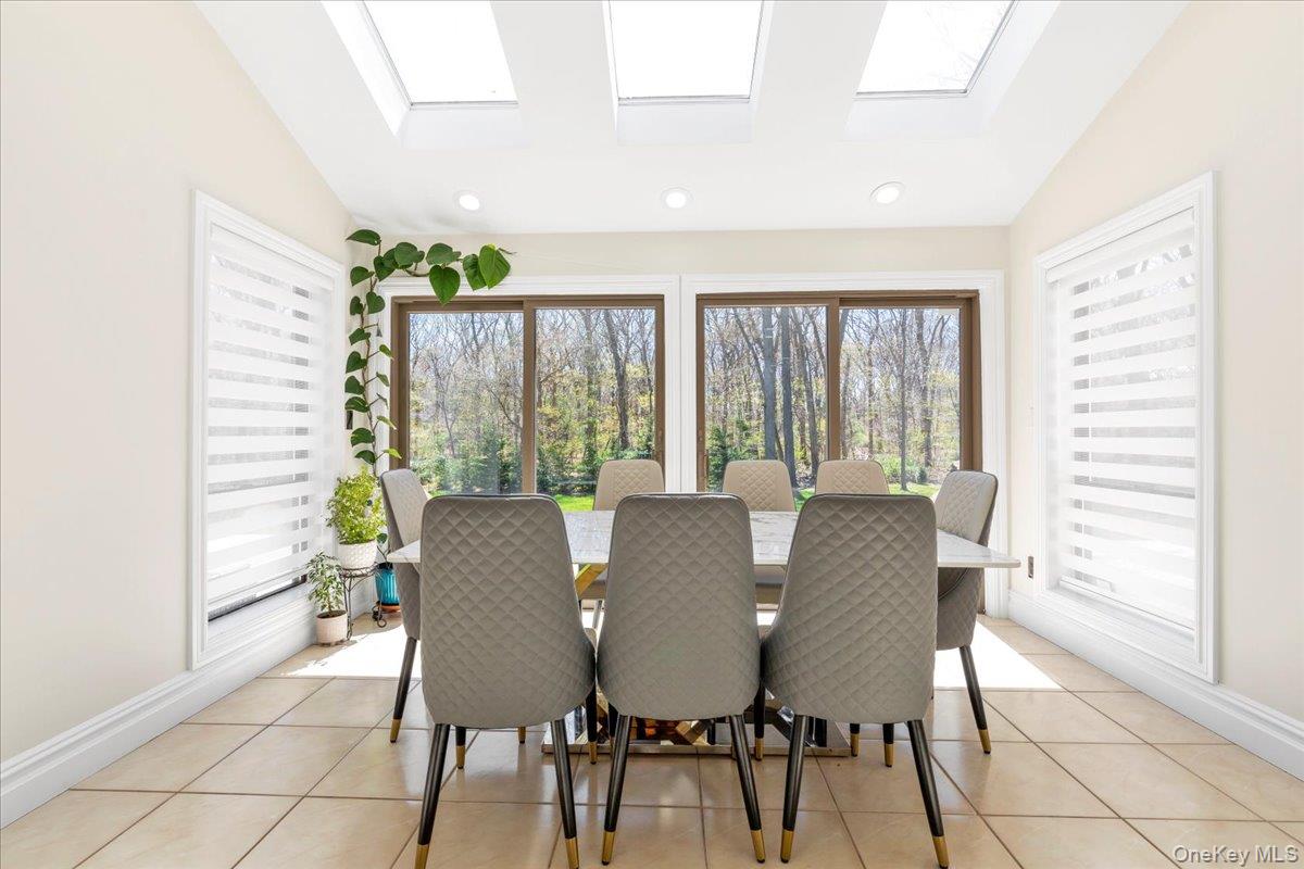 #14 photo, 219 Carnation Drive, 長島 Farmingdale , NY 11735