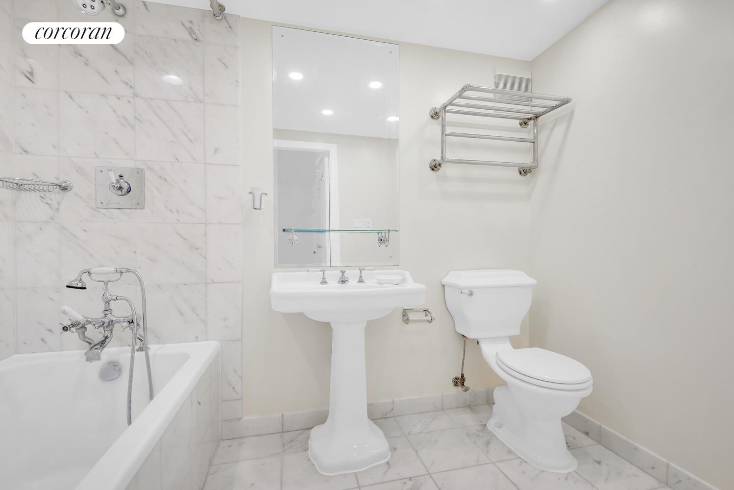 #6 photo, New York City, Lenox Hill , NY 10065