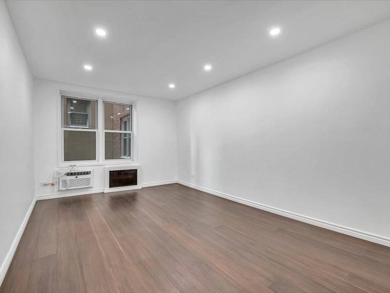 #10 photo, 2815 Ocean Parkway, #2H, Brighton Beach , NY 11235