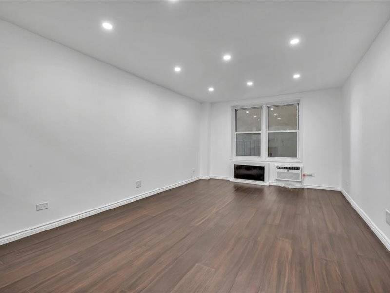 #3 photo, 2815 Ocean Parkway, #2H, Brighton Beach , NY 11235