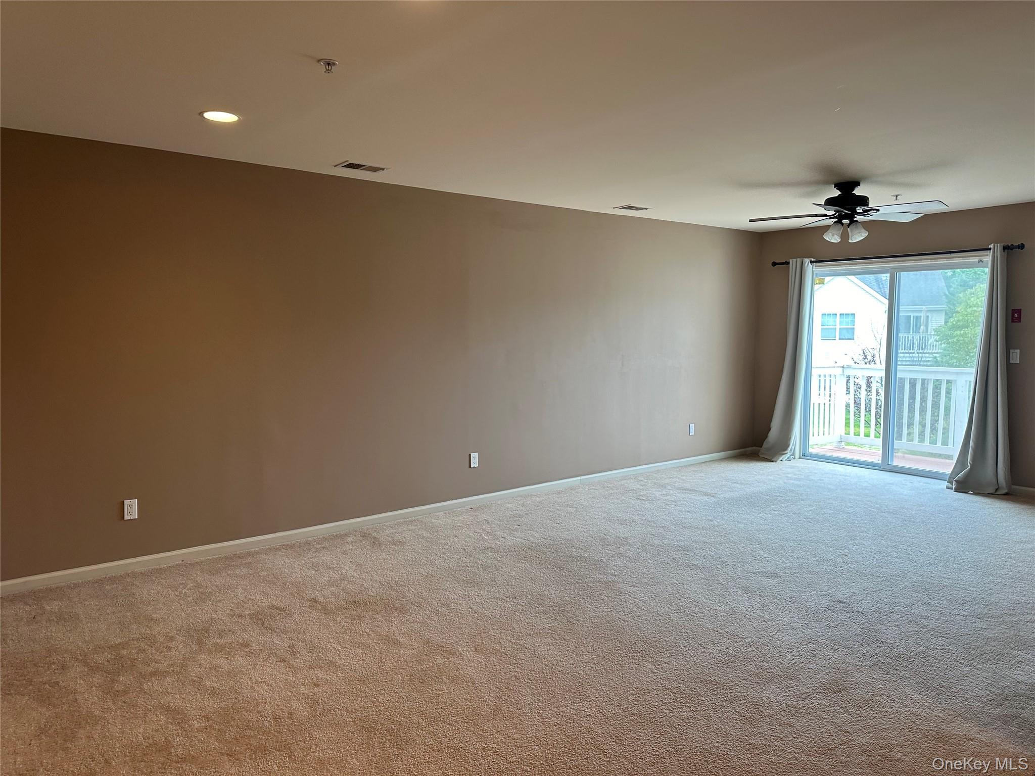 #9 photo, 28 Lorien Place, Melville , NY 11747