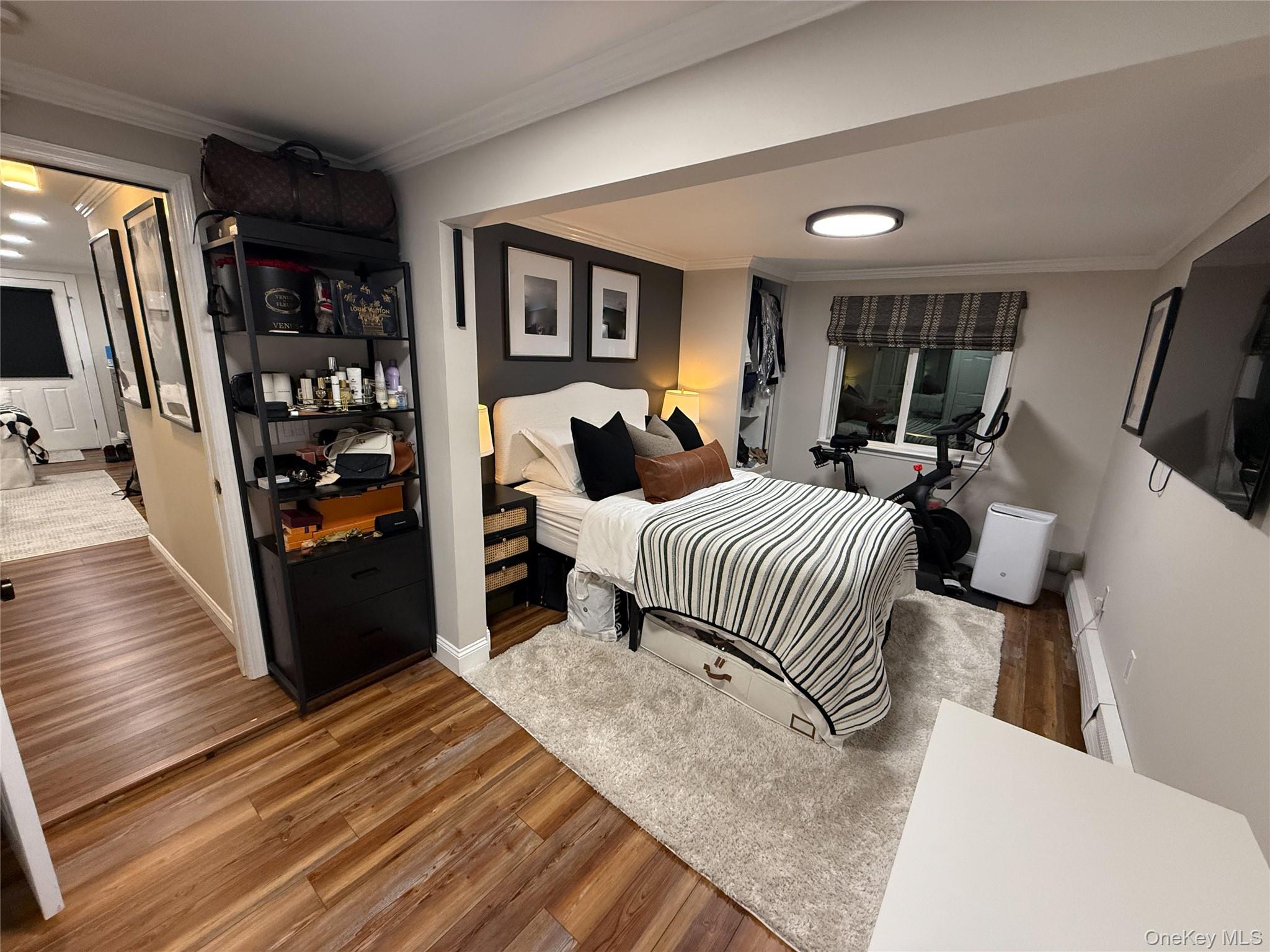 #13 photo, 547 Middle Street, North Babylon , NY 11703